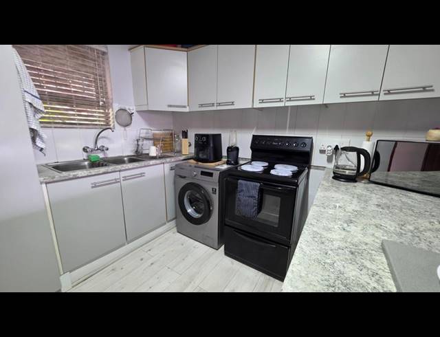 2 BEDROOM APARTMENT FOR SALE IN BOLAND PARK